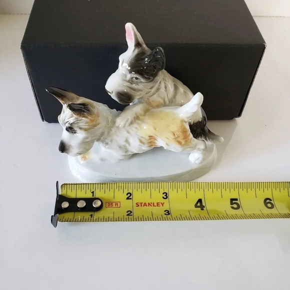 Vintage German  Glazed Ceramic Pair of Scottie Dogs. - Picture 8 of 8